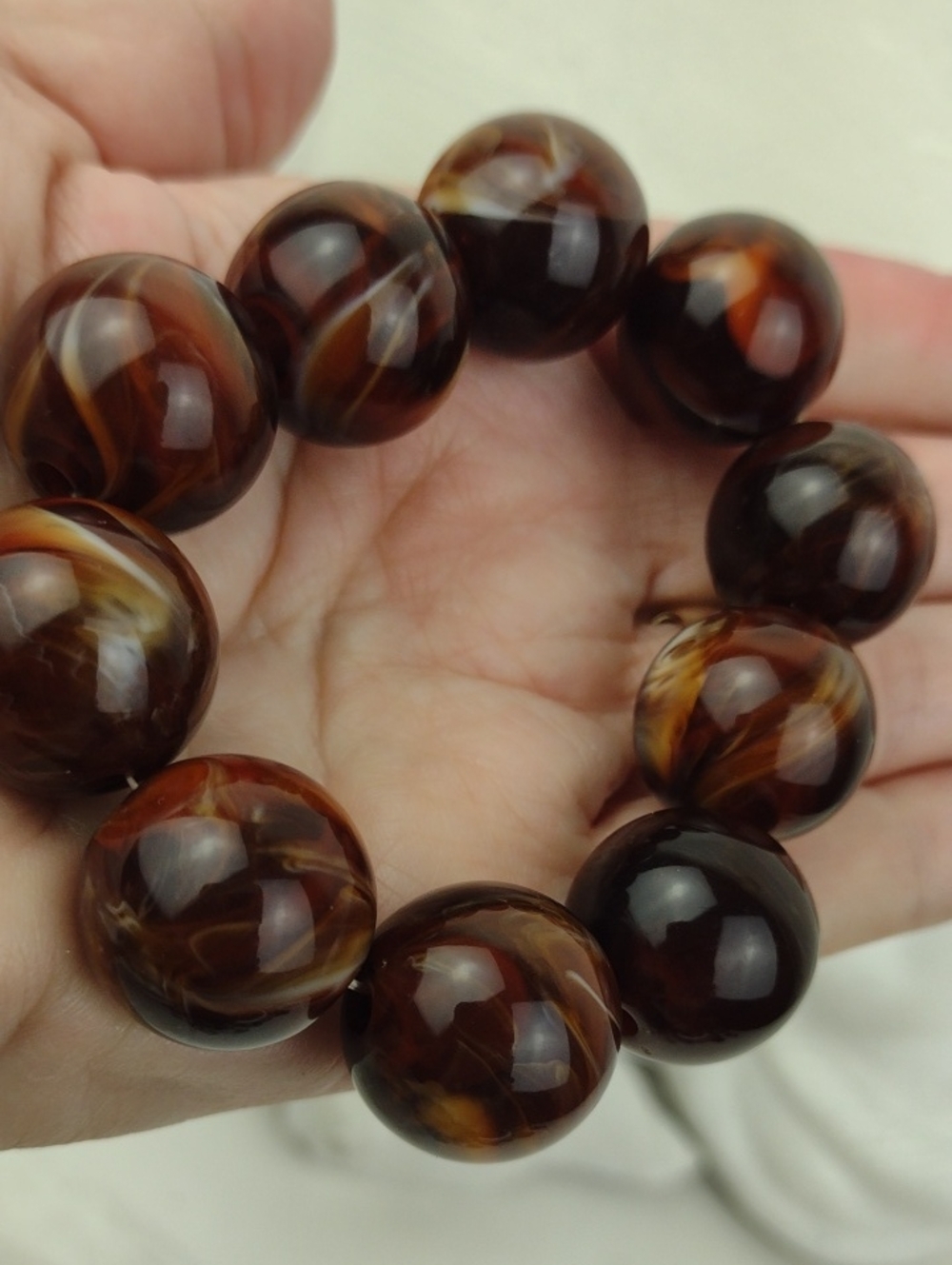 Chunky Marbled Classic Brown Polished Bead Stretch Bracelet - Picture 8 of 8